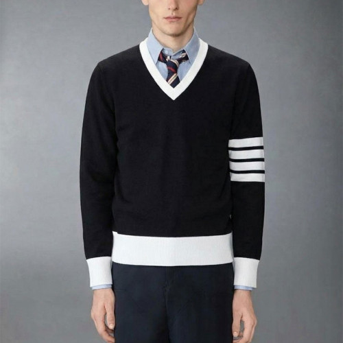 🍀 [THOM BROWNE] 톰브라운 밀라노 4바 V넥 울 니트 🍀 #3287