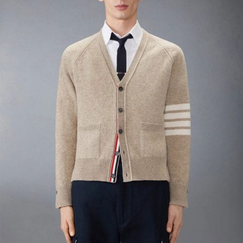 🍀 [THOM BROWNE] 톰브라운 4바 릴렉스 핏 V넥 울 가디건 🍀 #2568