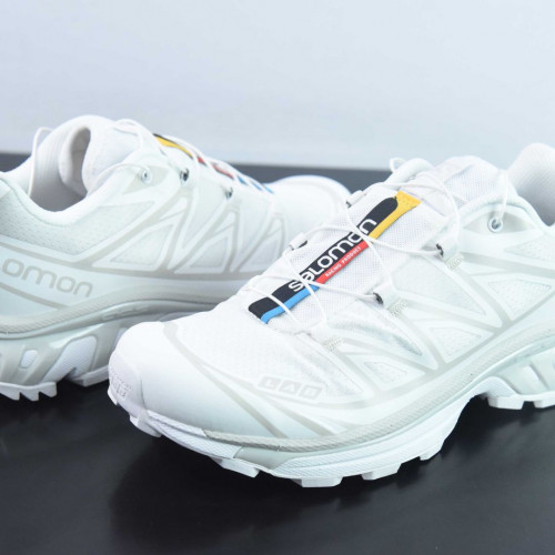 살로몬(SALOMON) XT-6 시리즈 — 퓨어 화이트