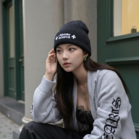 크롬하츠 크로스 레터링 자수 울비니 (남녀공용)