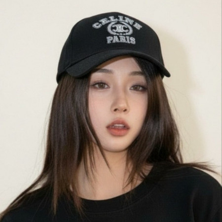 셀린느 유니버시티 자수 볼캡