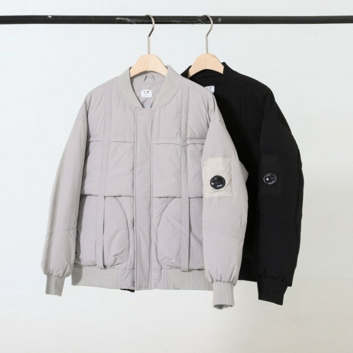 씨피컴퍼니 [ C,P ] 백로고 렌즈 푸퍼 다운 자켓