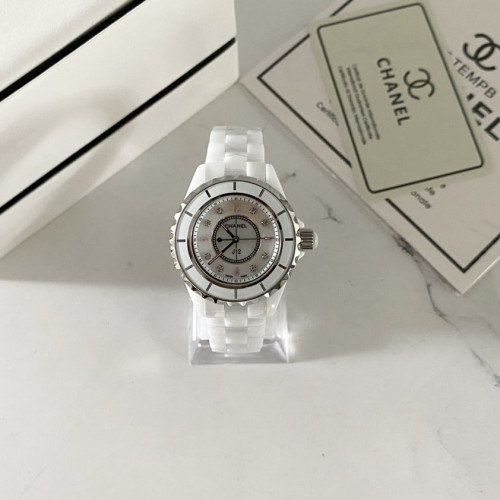 샤넬 J12 세라믹 시계 핑크 라이트