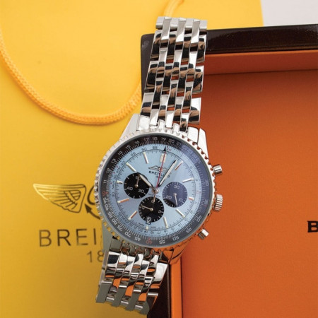 브라이틀링 [BREITLING] 내비타이머B01 크로노그래프