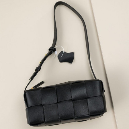 보테가베네타 [BOTTEGA VENETA] 수입프리미엄급 포리지 스몰 브릭 카세트 #4605