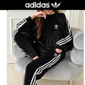 아디다. 벨벳 조거세트